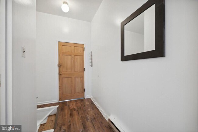 621 S 16th St-Unit -1 in Philadelphia, PA - Building Photo - Building Photo