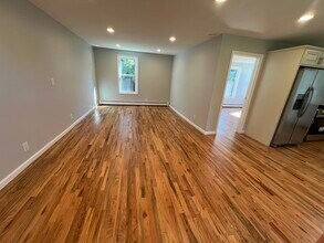 30 Cross St E, Unit 2nd Floor in Hawthorne, NY - Building Photo - Building Photo