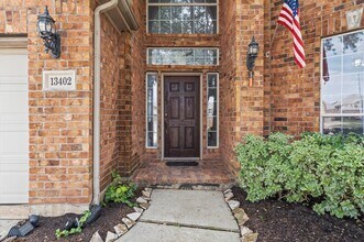 13402 Great Creek Dr in Pearland, TX - Foto de edificio - Building Photo