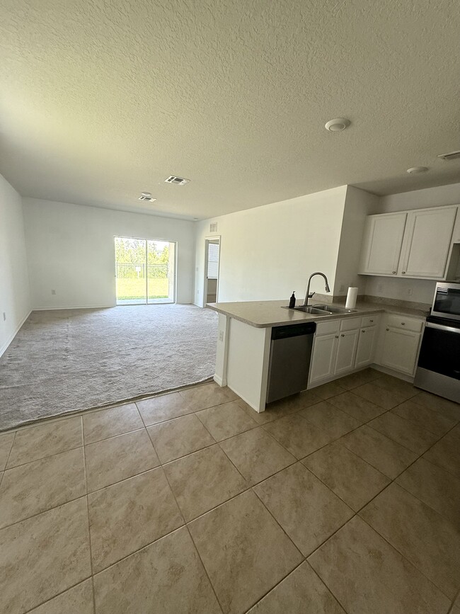 800 Brooklet Dr in Davenport, FL - Building Photo - Building Photo