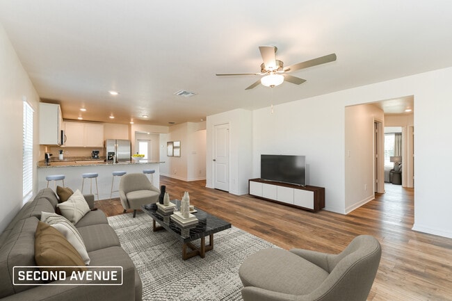 327 NE 16th Terrace in Cape Coral, FL - Building Photo - Building Photo