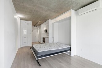 738 Rue St-Paul Ouest in Montréal, QC - Building Photo - Building Photo