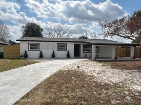 1301 Kathwood Dr in Melbourne, FL - Building Photo