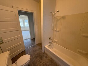 816 16th St in Sioux City, IA - Building Photo - Building Photo