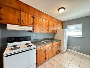 221 Robert E Lee St in Fort Oglethorpe, GA - Building Photo - Building Photo