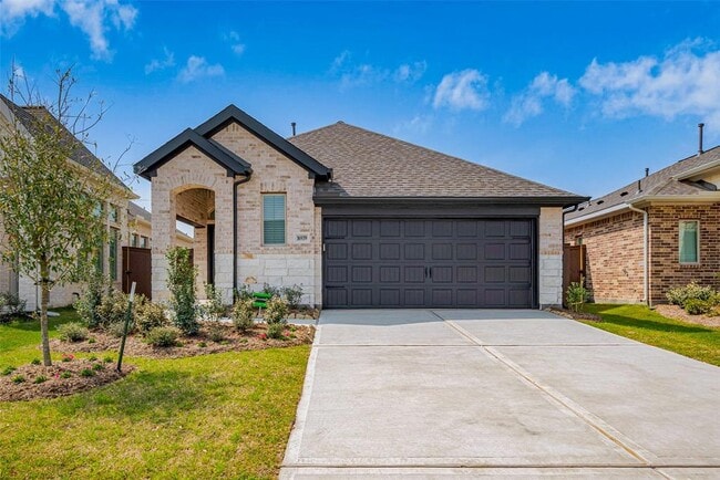 property at 16939 Chapel Knox Dr