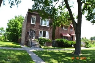 7041 S Wabash Ave in Chicago, IL - Building Photo