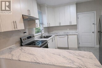 4554 Third Ave in Niagara Falls, ON - Foto de edificio - Building Photo