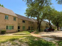 2146 Hazlitt Dr photo'