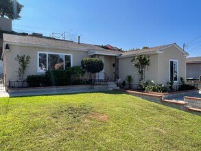 2967 Dove St in San Diego, CA - Building Photo - Building Photo