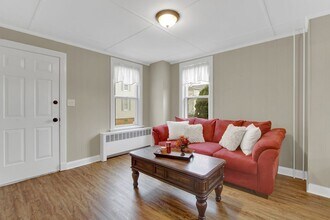 14 McAllister St in Hanover, PA - Building Photo - Building Photo