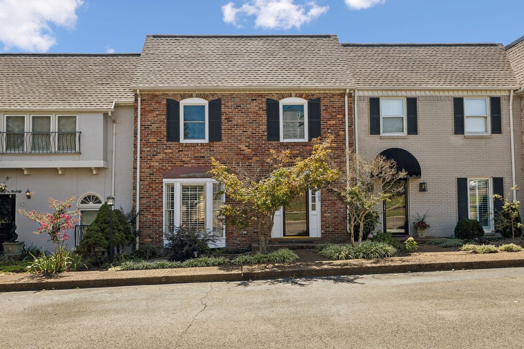 105 Foxborough Square W in Brentwood, TN - Building Photo