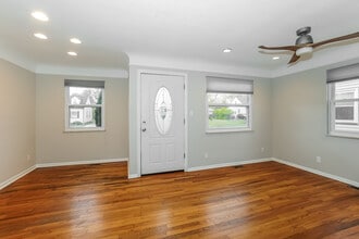 4914 Lincoln Ave in Parma, OH - Building Photo - Building Photo