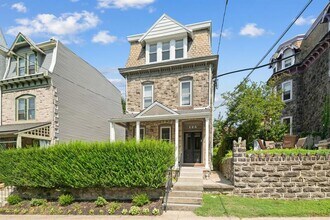 125 Sumac St in Philadelphia, PA - Building Photo - Building Photo