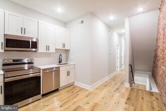 1939 S 18th St in Philadelphia, PA - Building Photo - Building Photo