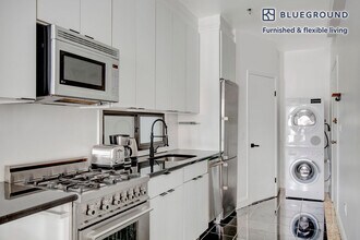 661 Washington St, Unit FL3-ID740 in New York, NY - Building Photo - Building Photo
