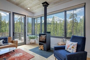 15 Lakewood Dr in Big Sky, MT - Building Photo