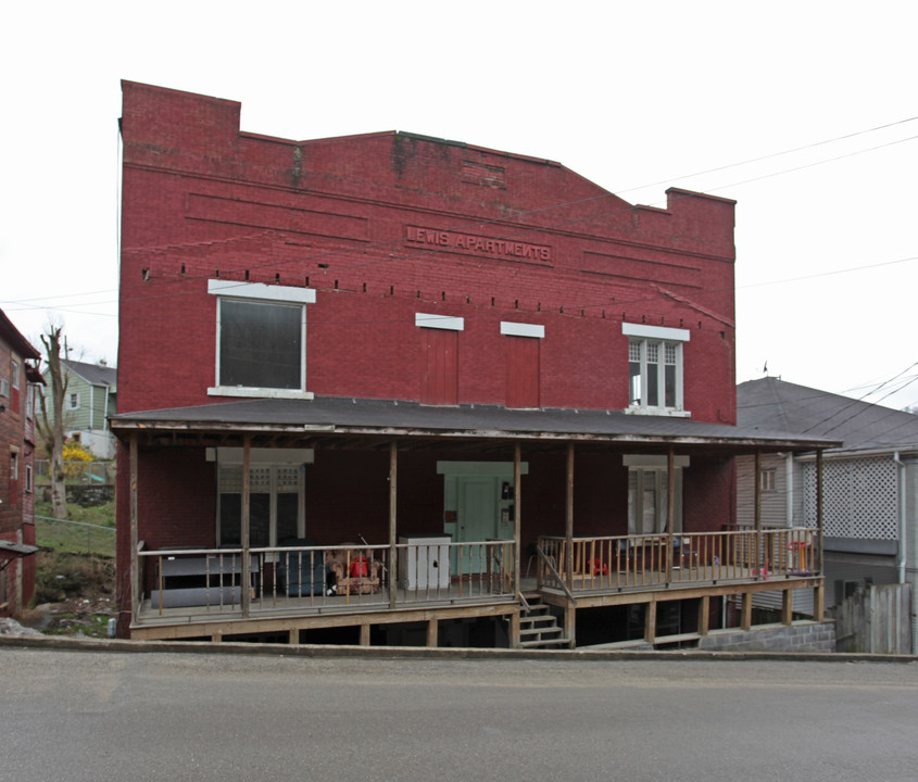 109 Joseph Ave in Williamson, WV - Building Photo