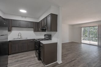 Ravenwood Hills in Columbia, SC - Foto de edificio - Interior Photo