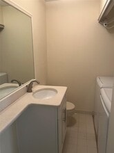 190 Scarlett Dr in Commack, NY - Building Photo - Building Photo
