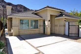 51945 Avenida Madero in La Quinta, CA - Building Photo - Building Photo