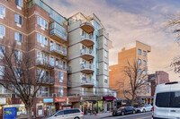 The Shangri La Condos in Flushing, NY - Foto de edificio - Building Photo