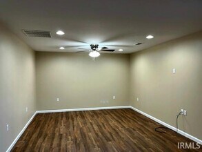 2301 W Michigan St, Unit D in Evansville, IN - Building Photo - Building Photo