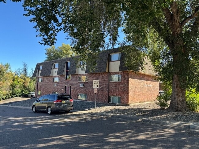 791 W Prentice Ave in Englewood, CO - Building Photo - Building Photo