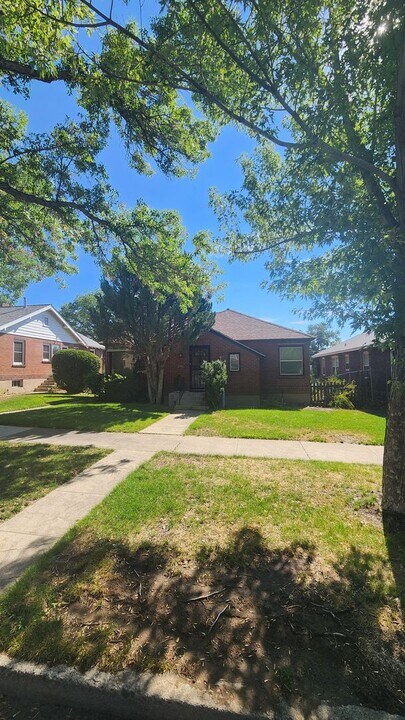 924 Humboldt St in Reno, NV - Building Photo