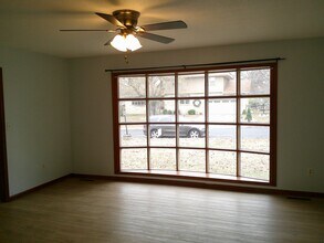 3030 E Rocklyn Rd in Springfield, MO - Building Photo - Building Photo