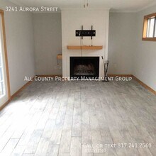 3241 Aurora St in Fort Worth, TX - Building Photo - Building Photo