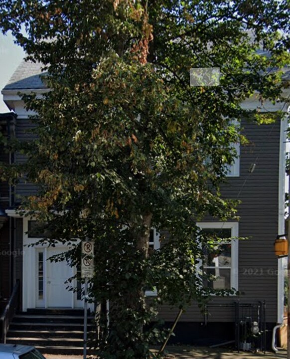 2213 Brunswick St in Halifax, NS - Building Photo