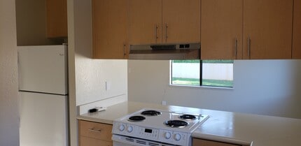 94-324 Waimaka St in Mililani, HI - Foto de edificio - Building Photo