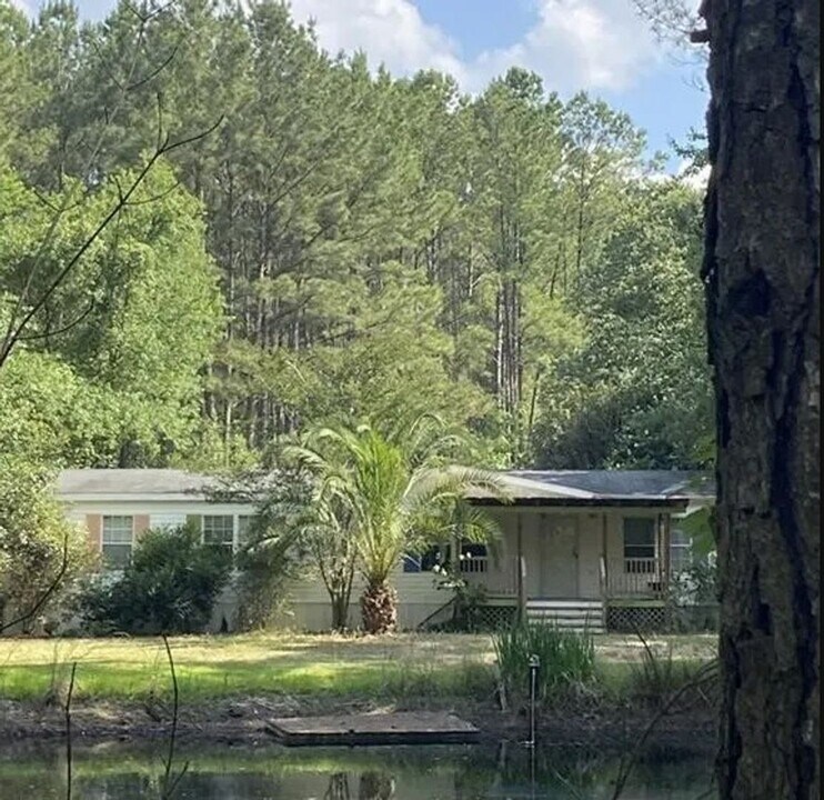 3666 Noel C Conaway Rd in Guyton, GA - Building Photo