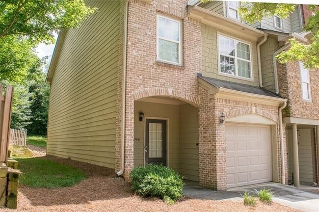 property at 2941 Ashlyn Pointe Dr