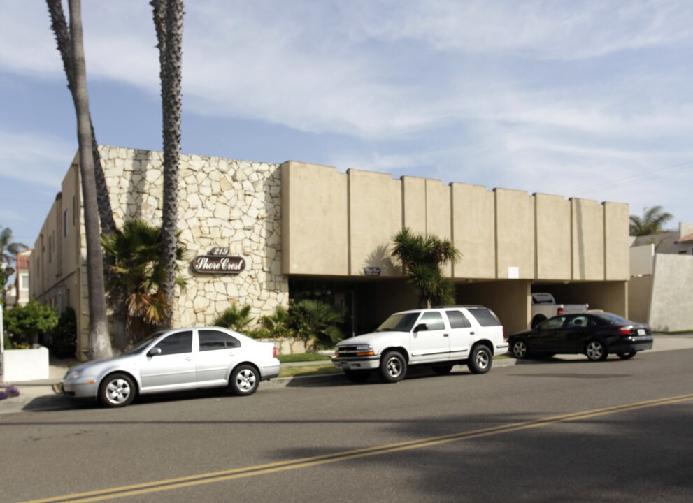 Shore Crest in Huntington Beach, CA - Building Photo