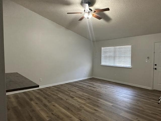 402 Tallulah Trail in Warner Robins, GA - Building Photo - Building Photo