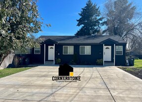 610 Plum St in Medford, OR - Building Photo