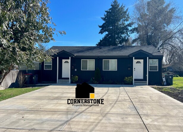 610 Plum St in Medford, OR - Building Photo