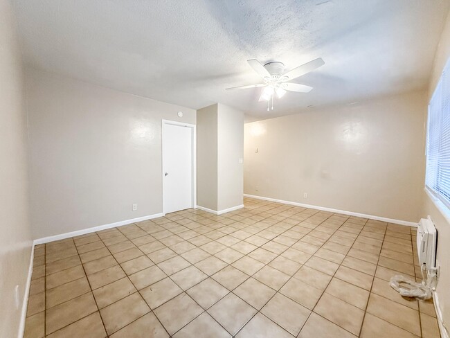 1101 NE 23rd Terrace in Pompano Beach, FL - Building Photo - Building Photo