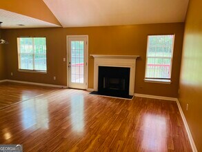 290 Hayward Bishop Way in Senoia, GA - Building Photo - Building Photo