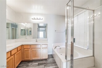 4024 Benevolent Dr in North Las Vegas, NV - Building Photo - Building Photo