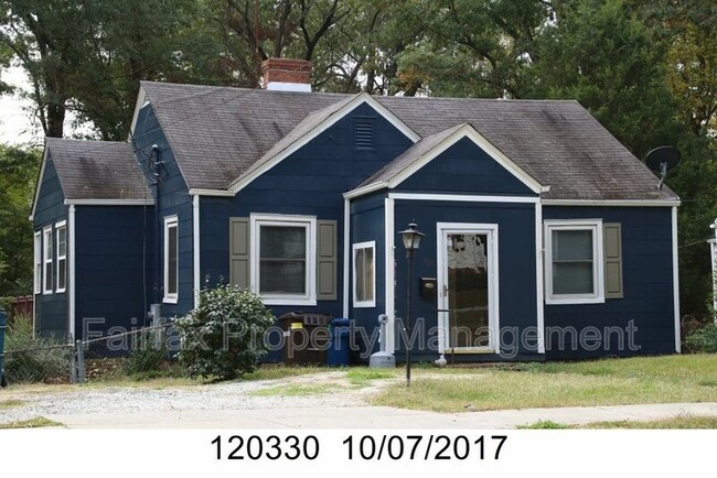 property at 506 E Club Blvd