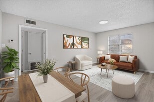 Main Street Villas in Lumberton, MS - Building Photo