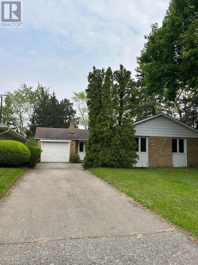 property at 98 Wigmore Dr
