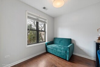 1816 N Spaulding Ave, Unit 5 in Chicago, IL - Building Photo - Building Photo