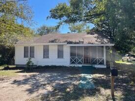1709 24th Ave in Gulfport, MS - Building Photo