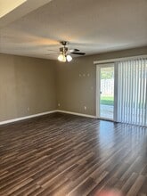 1613 San Carlos Ln in Modesto, CA - Building Photo - Building Photo