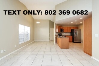 1302 Coolridge Dr in Brandon, FL - Building Photo - Building Photo