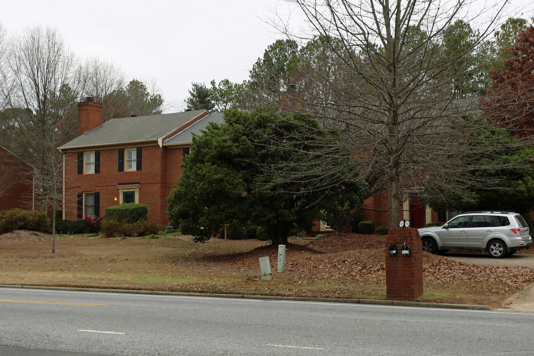 1136-1142 Old Roswell Rd in Roswell, GA - Building Photo